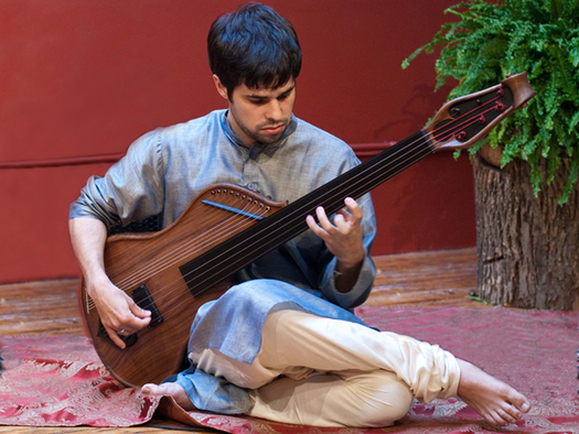 http://www.kwjazzroom.com/wp-content/uploads/2013/03/Justin-Gray-Bass-Veena.jpg